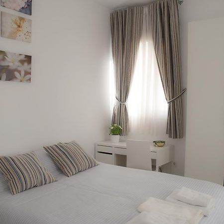 Sunnylivings Hotel Севиля Екстериор снимка