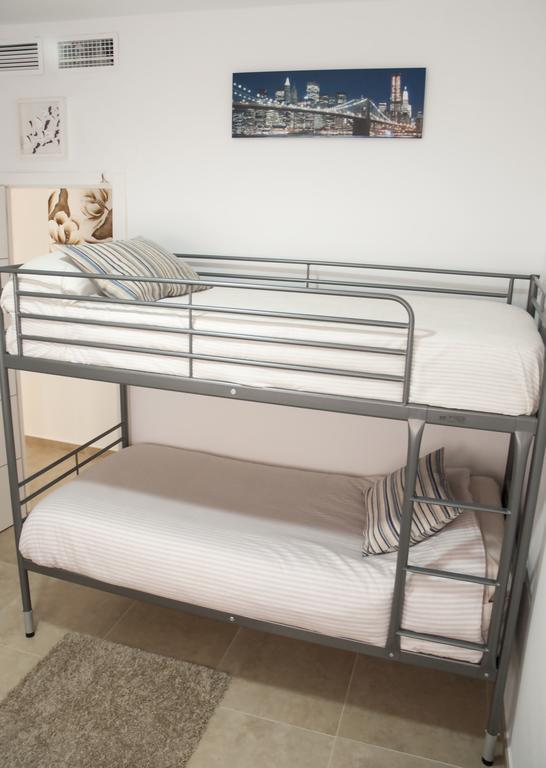 Sunnylivings Hotel Севиля Екстериор снимка