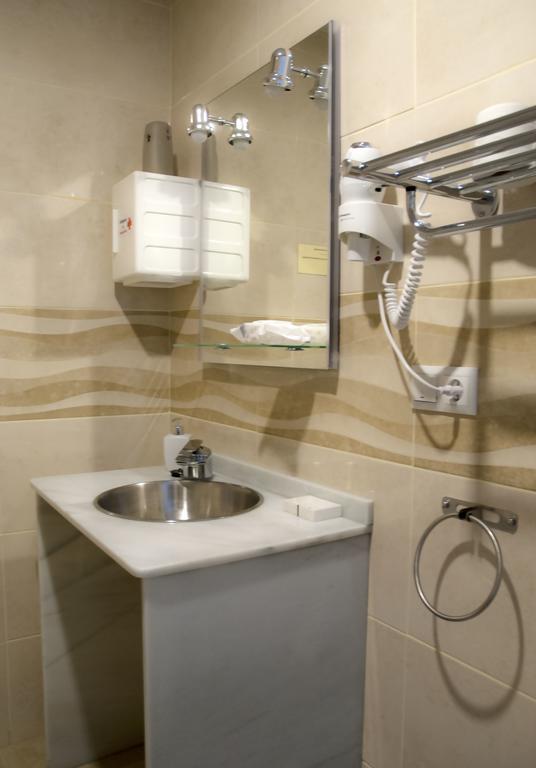 Sunnylivings Hotel Севиля Екстериор снимка
