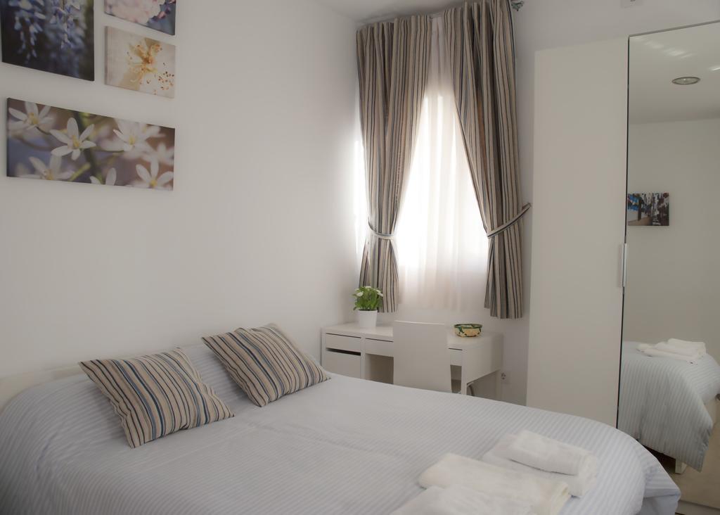 Sunnylivings Hotel Севиля Екстериор снимка