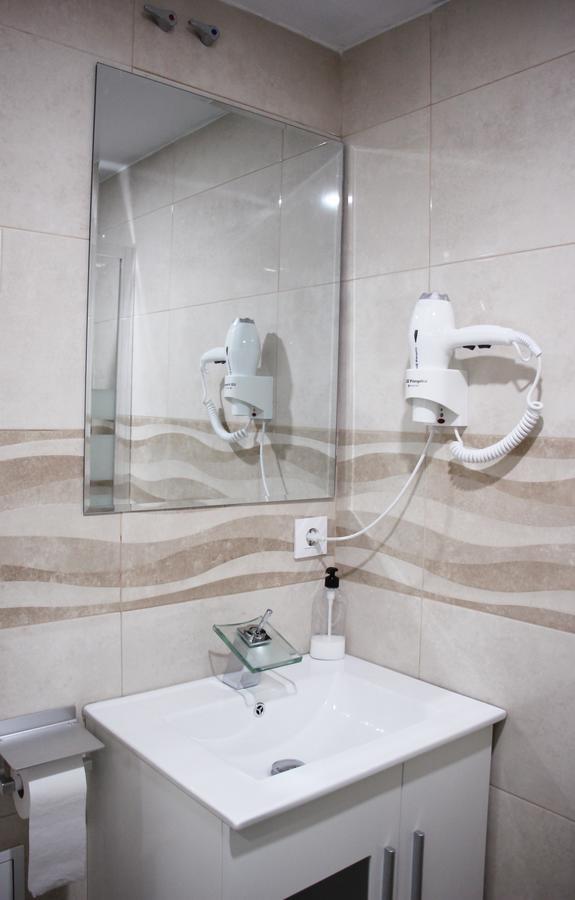 Sunnylivings Hotel Севиля Екстериор снимка