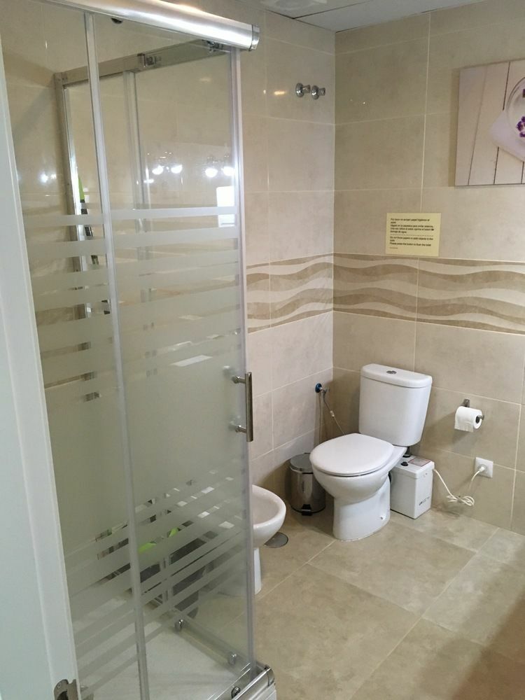 Sunnylivings Hotel Севиля Екстериор снимка
